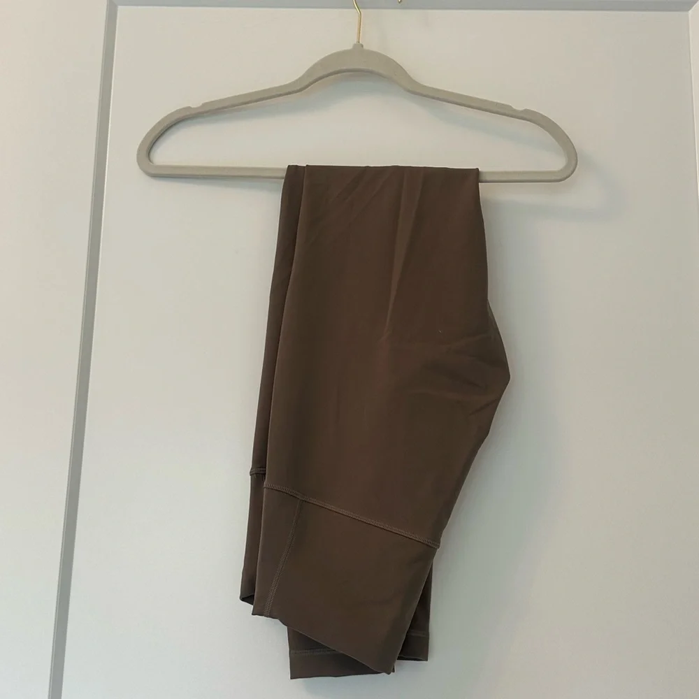 Lululemon Wunder Train High Rise Tight 28โ - Picture 2 of 3
